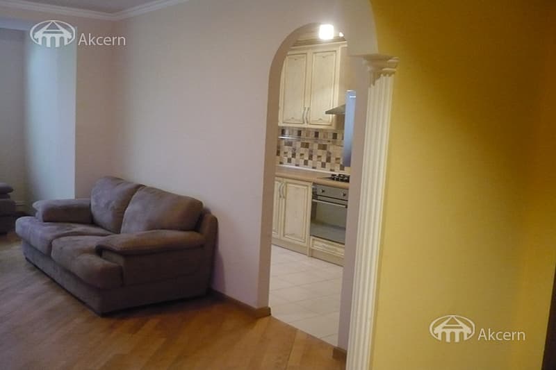 Квартира · 2 комн. · 70 м² · Кентрон