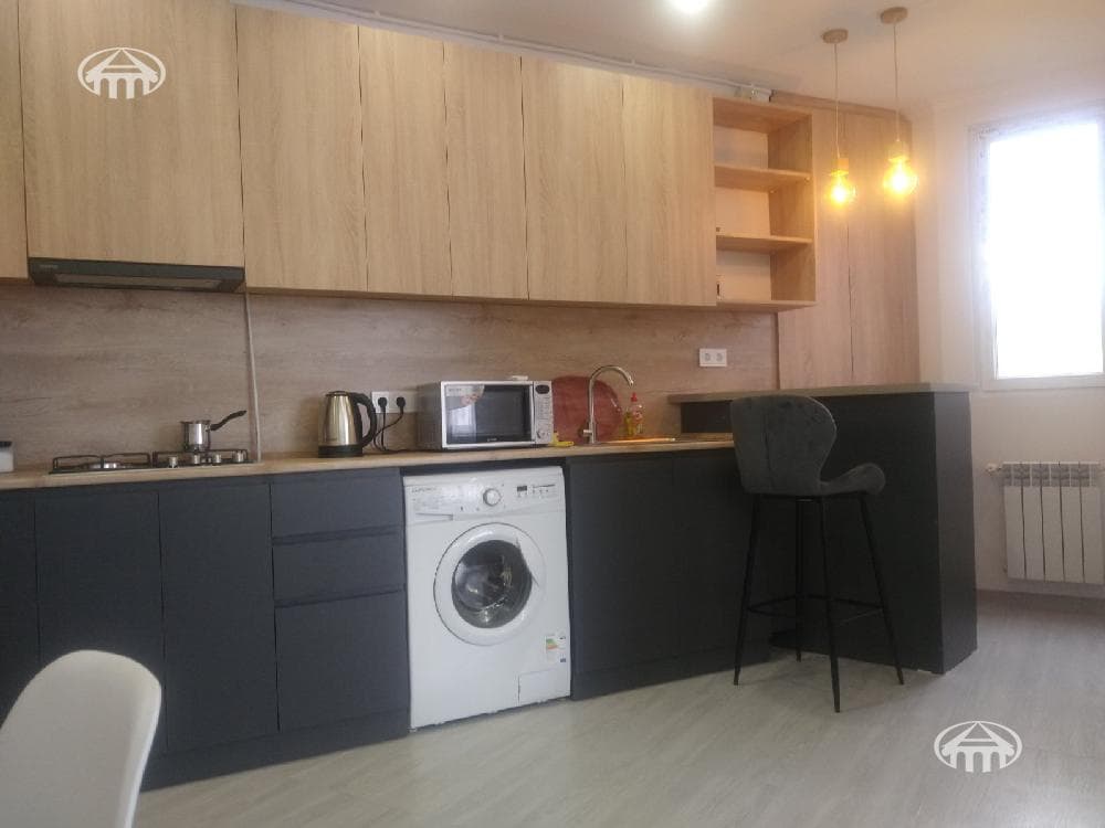 Apartment · 2 rooms · 46 m² · Kentron