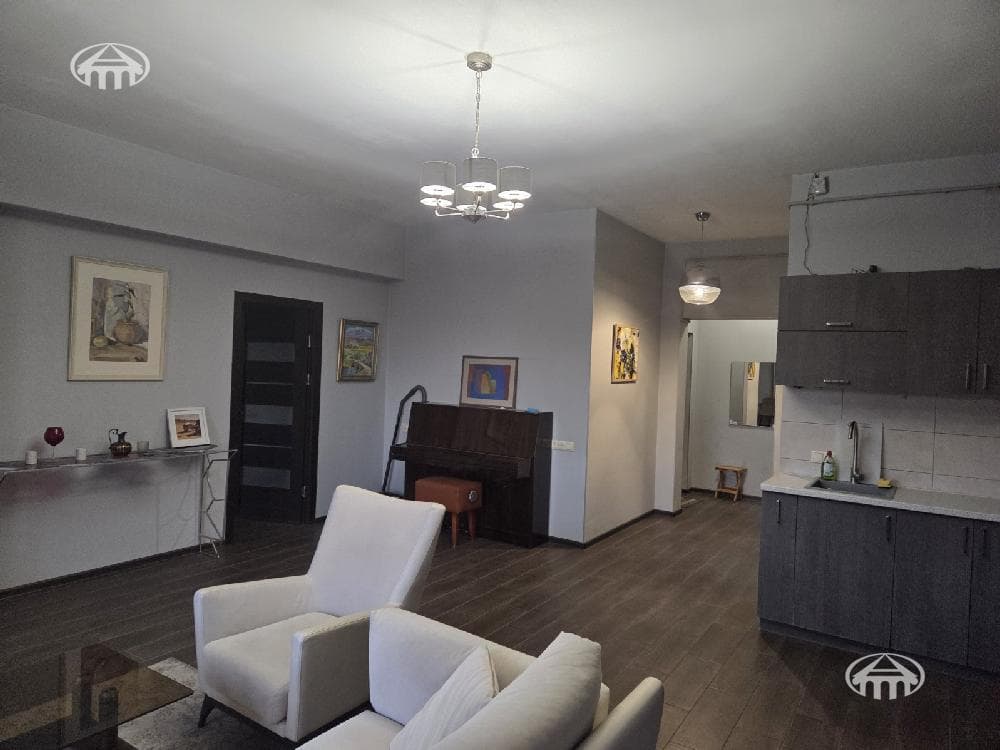 Квартира · 3 комн. · 71 м² · Кентрон