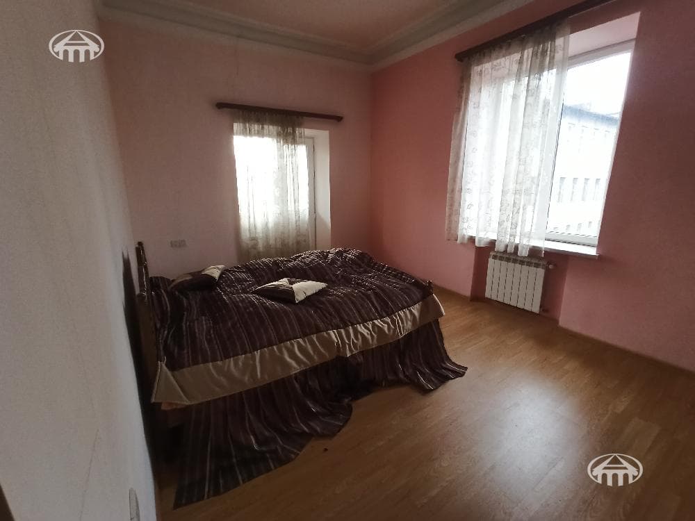 Квартира · 4 комн. · 120,2 м² · Кентрон