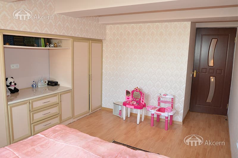 Apartment · 4 rooms · 103 m² · Kentron