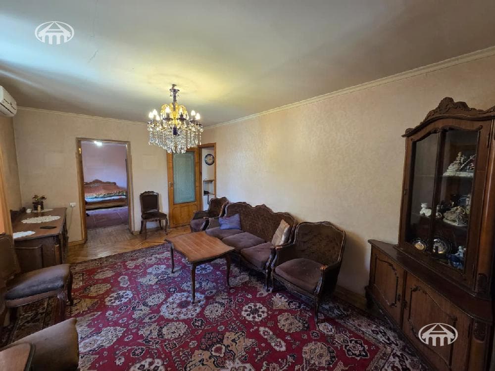 Квартира · 3 комн. · 75 м² · Кентрон