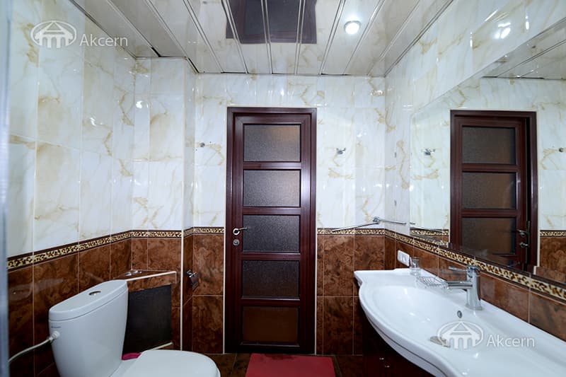 Квартира · 2 комн. · 65 м² · Кентрон