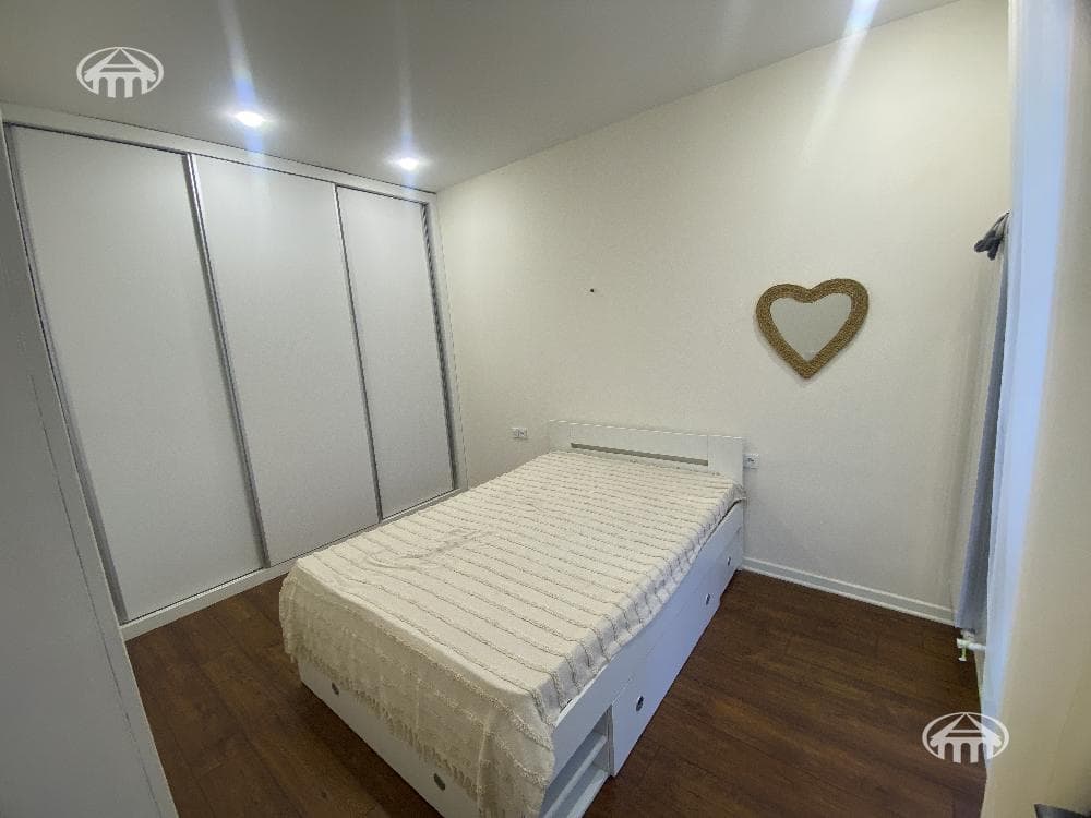 Дом · 5 комн. · 180 м² · Аван