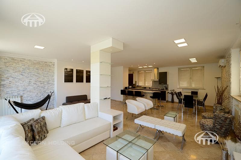Apartment · 4 rooms · 254 m² · Kentron