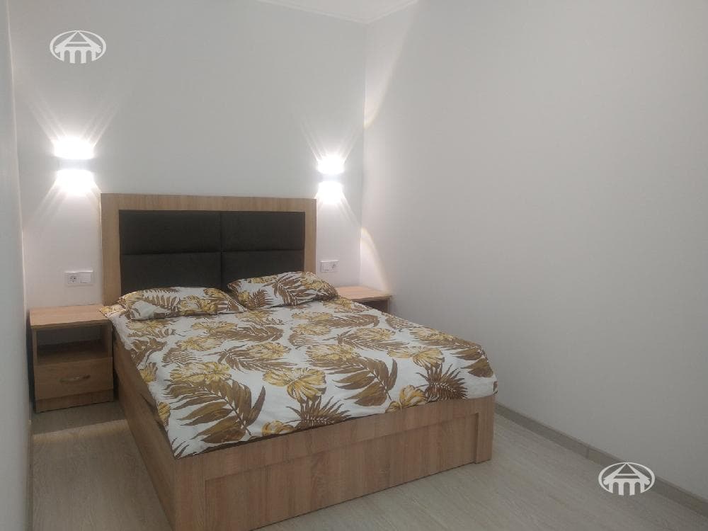 Apartment · 2 rooms · 41 m² · Kentron