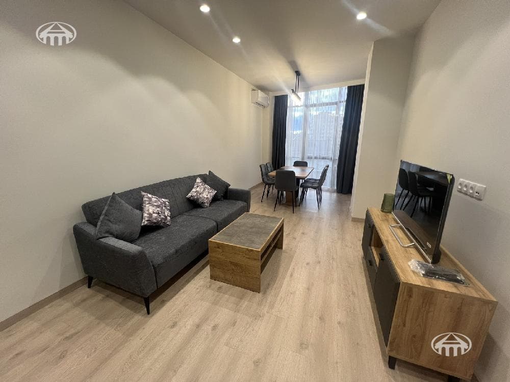 Квартира · 2 комн. · 70 м² · Кентрон
