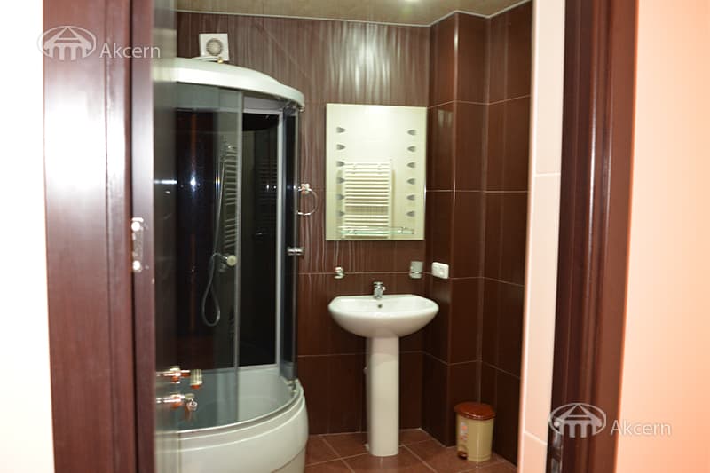 Дом · 8 комн. · 530 м² · Арабкир