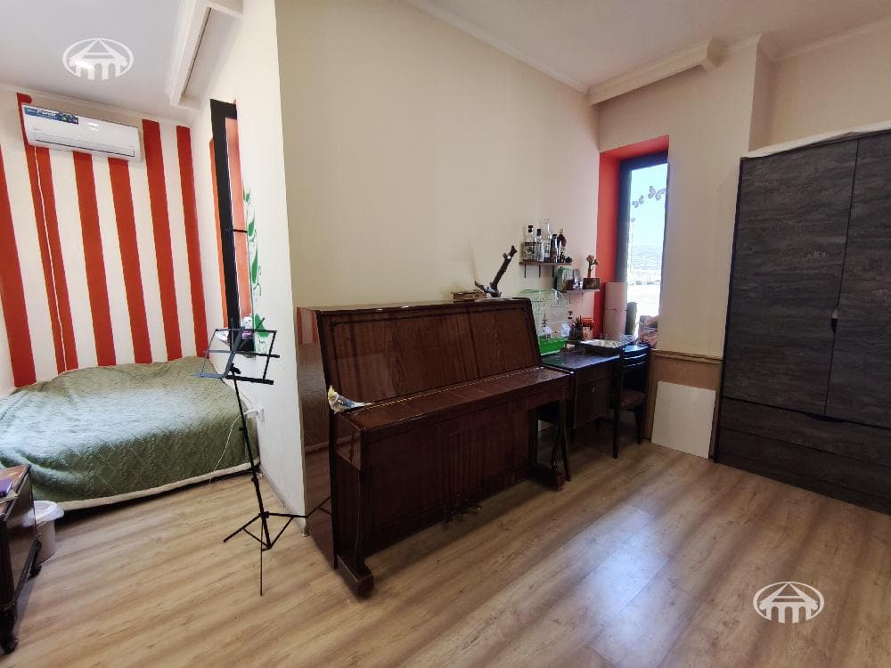 Mansion · 5 rooms · 262 m² · Jrvej