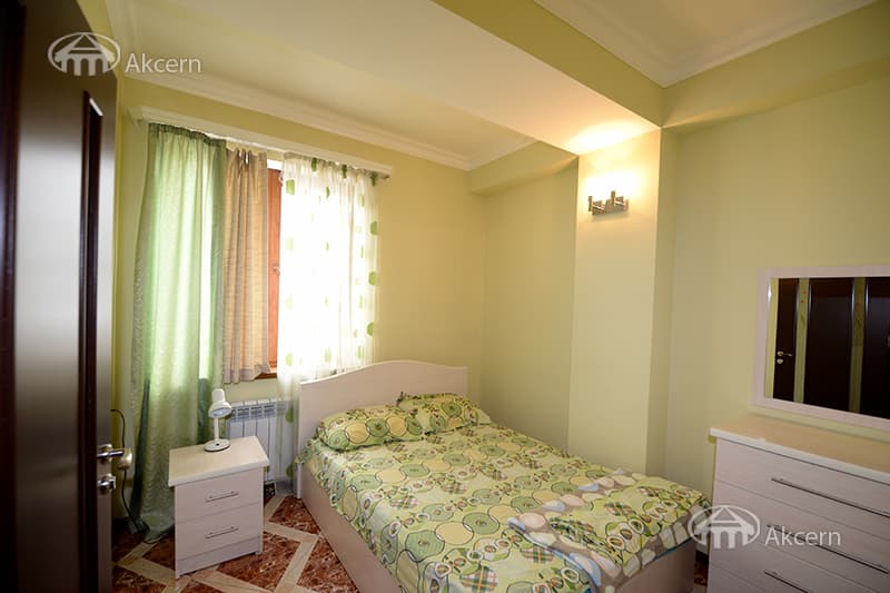 Квартира · 2 комн. · 52 м² · Арабкир