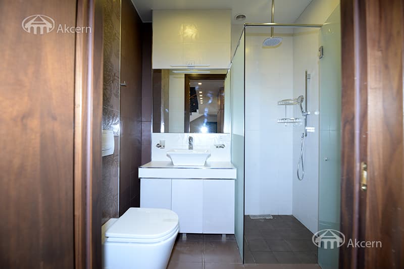 House · 5 rooms · 500 m² · Ajapnyak