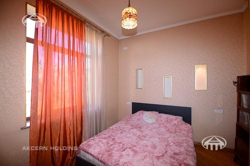 Բնակարան · 3 սեն. · 100 մ² · Կենտրոն