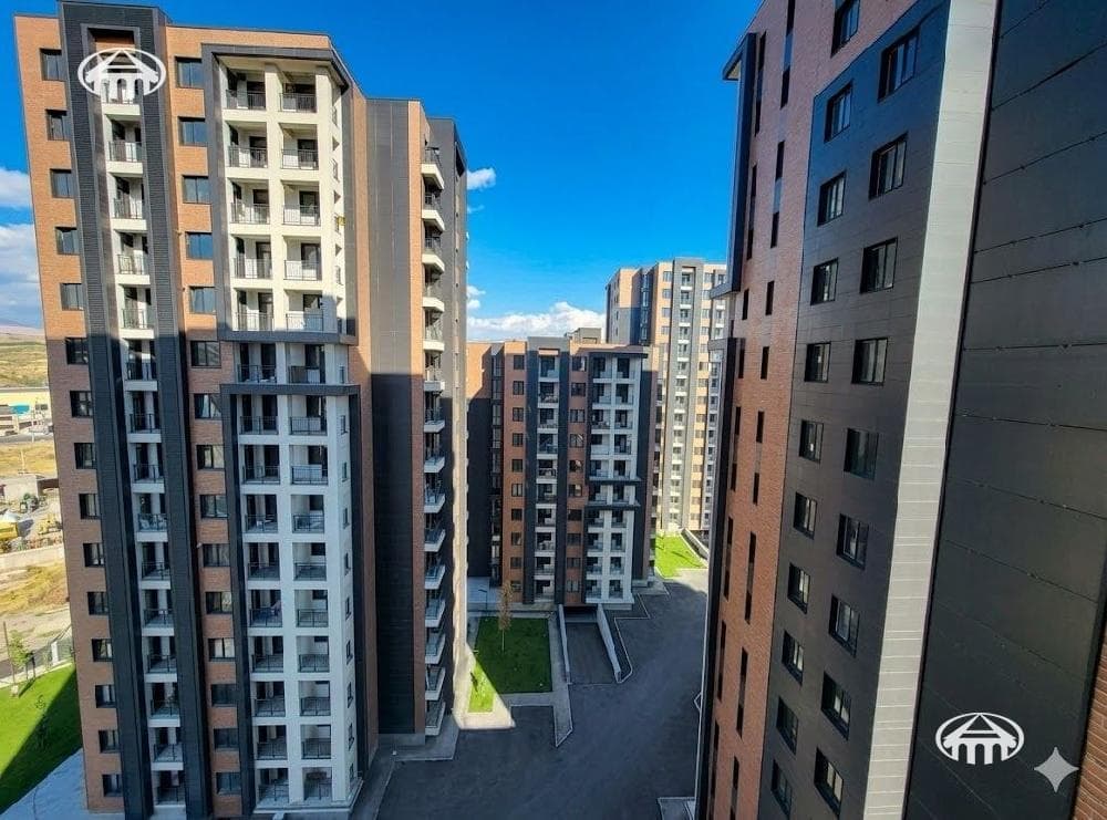 Квартира · 3 комн. · 82 м² · Зовуни