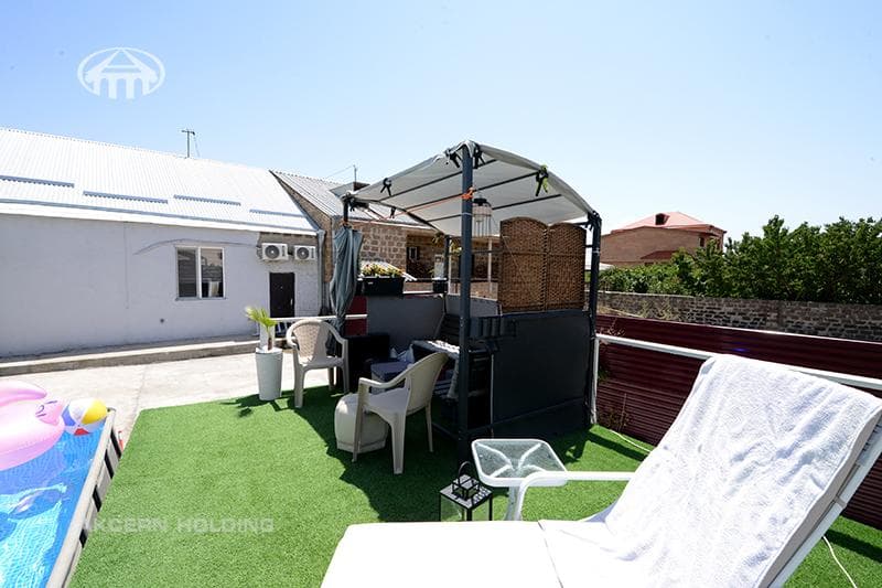 Առանձնատուն · 5 սեն. · 290 մ² · Փարաքար
