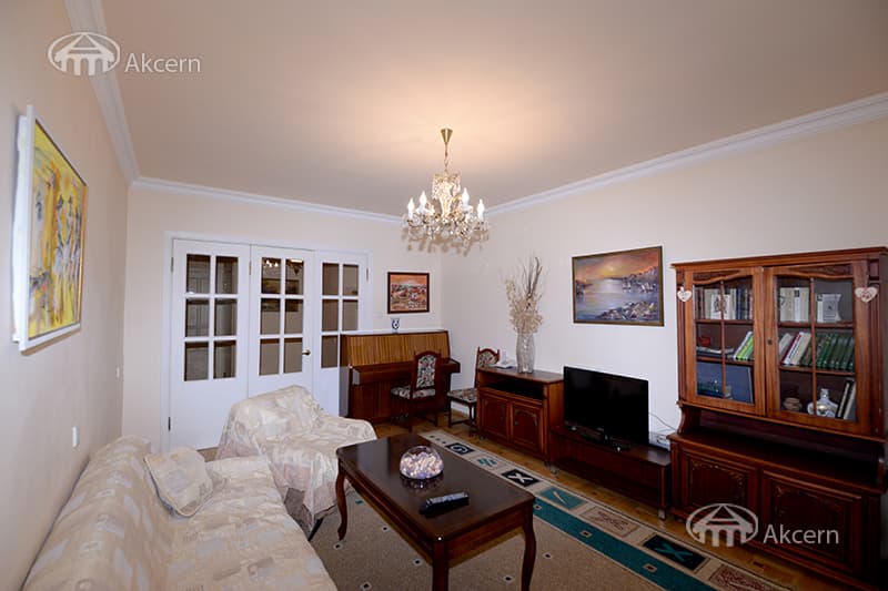 Квартира · 2 комн. · 70 м² · Кентрон