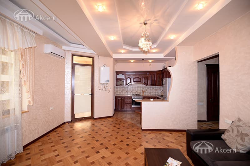 Apartment · 2 rooms · 57 m² · Kentron