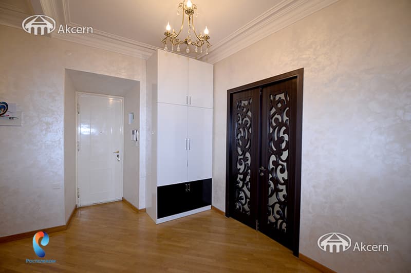 Բնակարան · 4 սեն. · 117 մ² · Կենտրոն