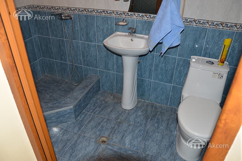 House · 5 rooms · 269 m² · Davtashen