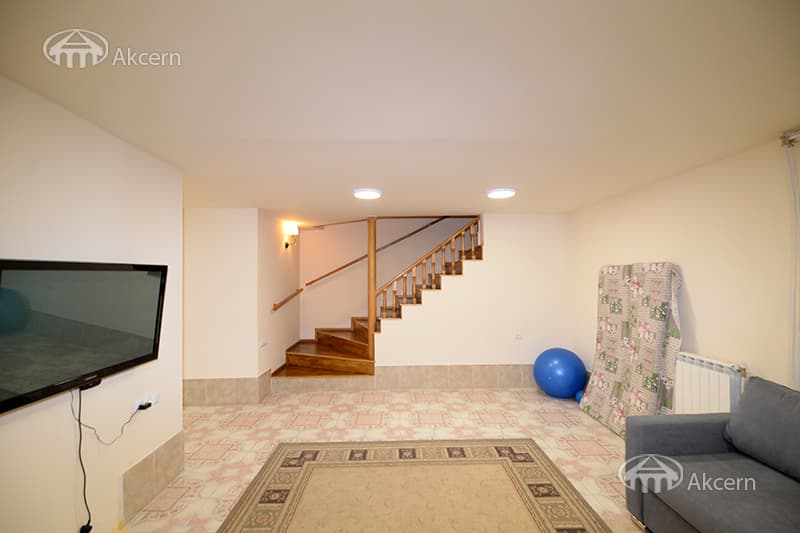 House · 5 rooms · 259 m² · Arabkir — photo 6 / 46