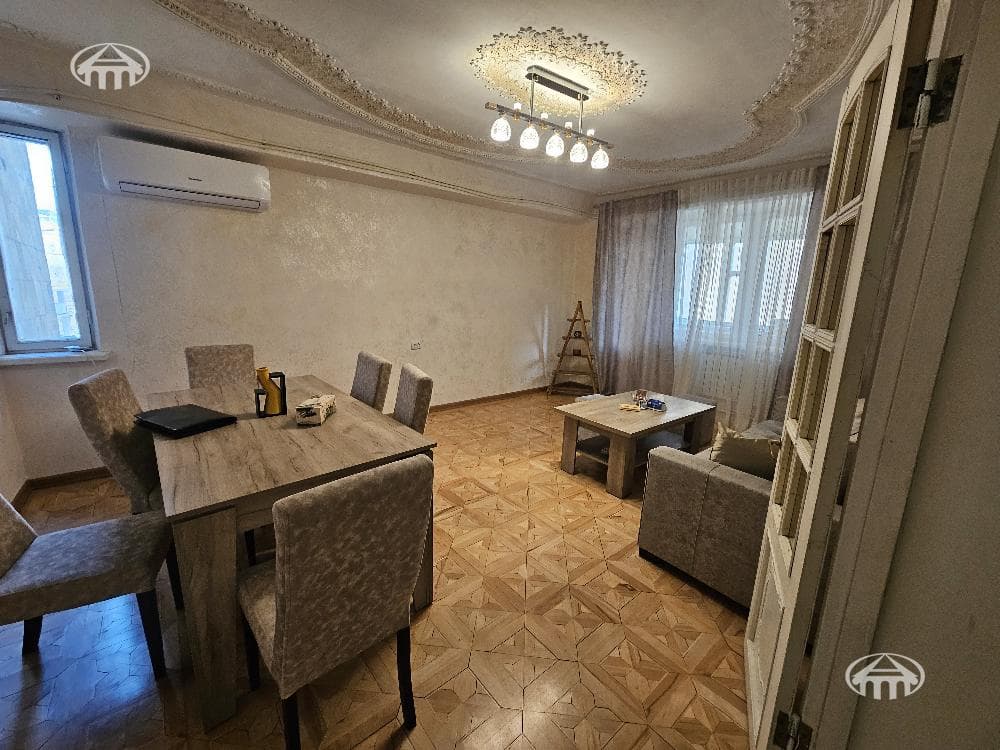 Квартира · 3 комн. · 103 м² · Кентрон