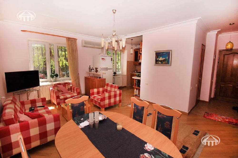 Квартира · 3 комн. · 76 м² · Арабкир