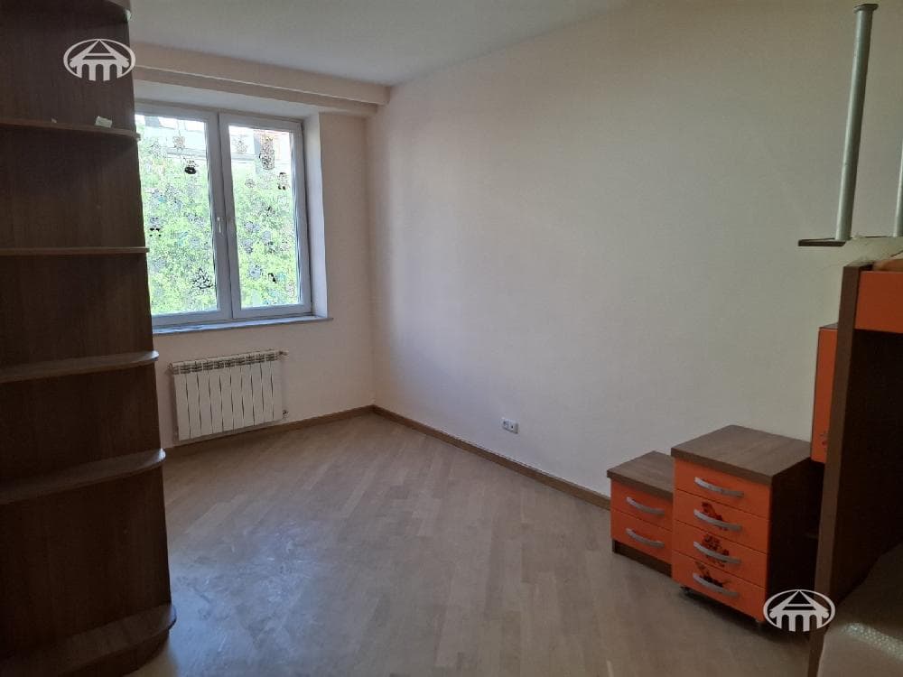 Квартира · 3 комн. · 131 м² · Арабкир