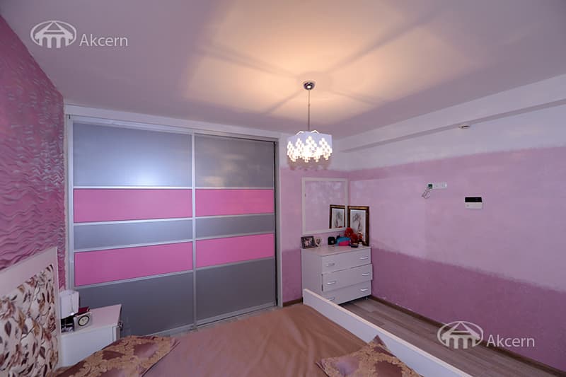 Дом · 5 комн. · 540 м² · Кентрон