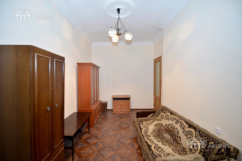 Apartment · 3 rooms · 121 m² · Kentron
