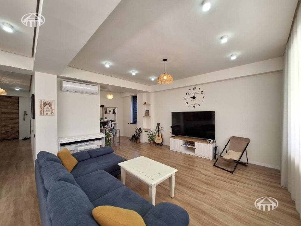 Особняк · 5 комн. · 380 м² · Ариндж