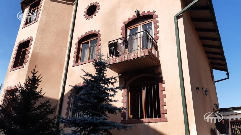 Особняк · 6 комн. · 535 м² · Канакер-Зейтун