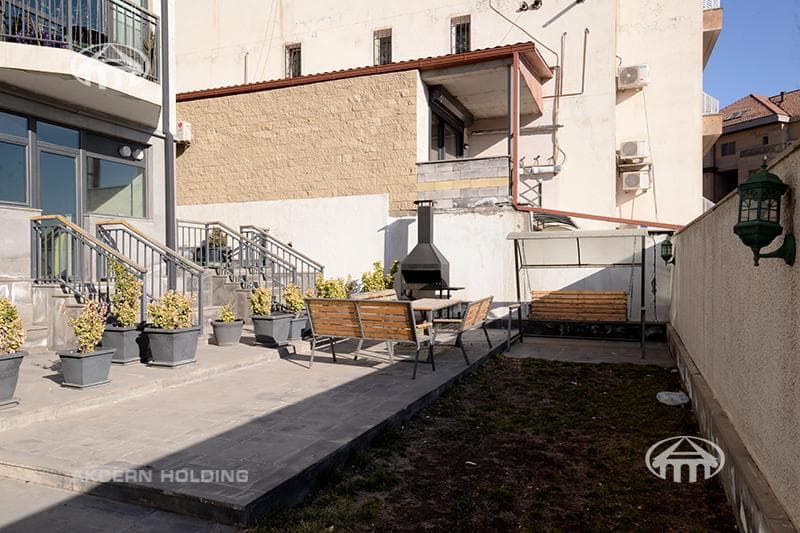 Apartment · 4 rooms · 117 m² · Kentron