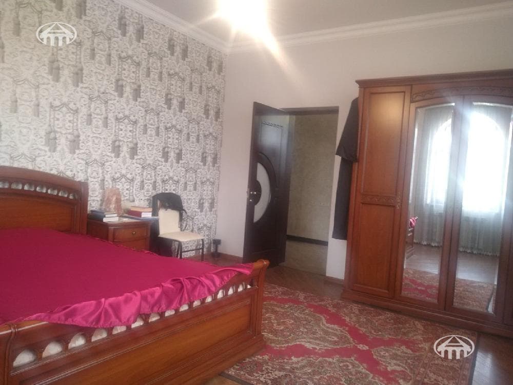 Առանձնատուն · 5 սեն. · 222 մ² · Արաբկիր