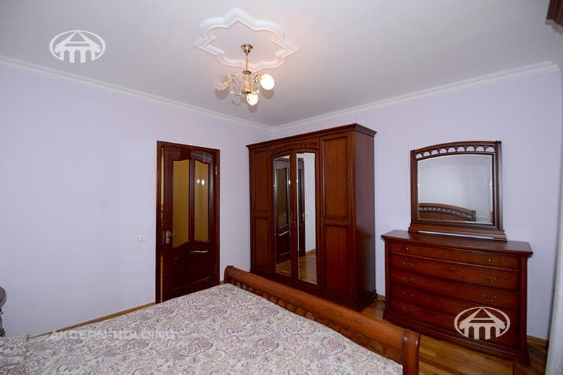 Apartment · 3 rooms · 100 m² · Kentron
