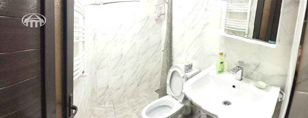 Սեփական տուն · 5 սեն. · 167 մ² · Կենտրոն