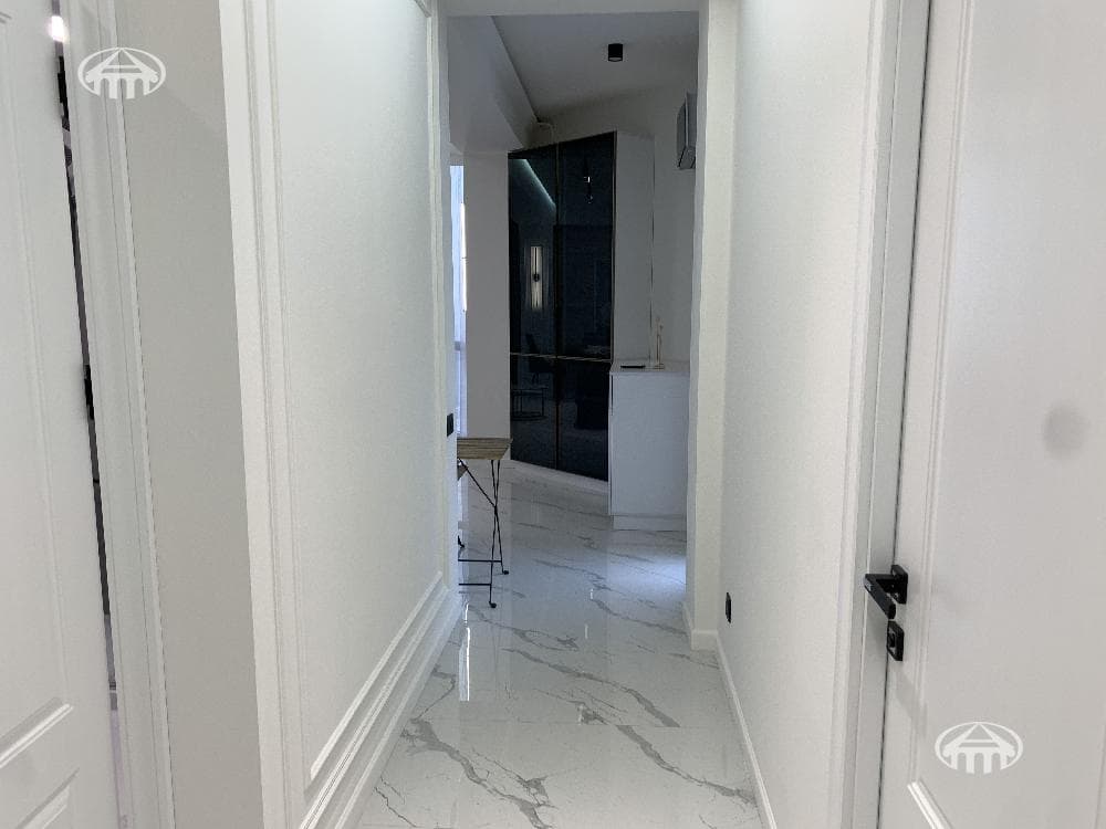 Apartment · 3 rooms · 84 m² · Avan