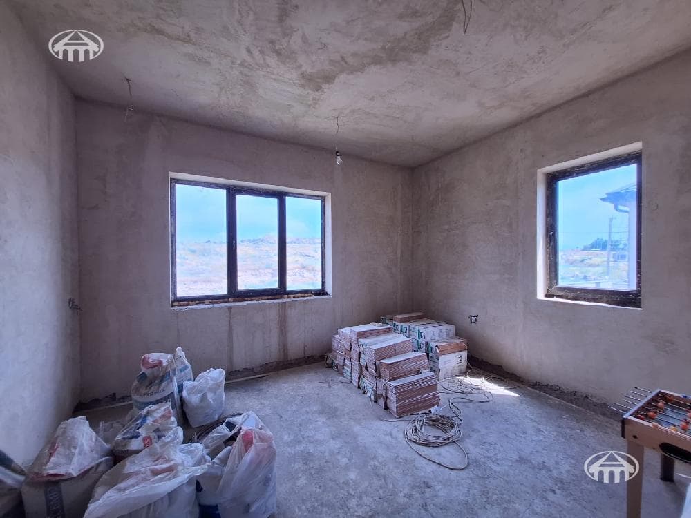 Особняк · 5 комн. · 240 м² · Аджапняк