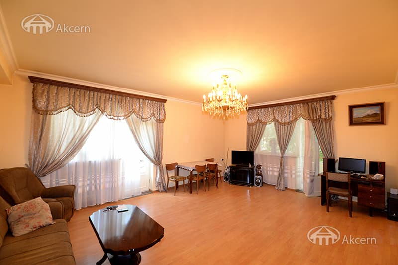 Ռեստորան · 500 մ² · Արաբկիր