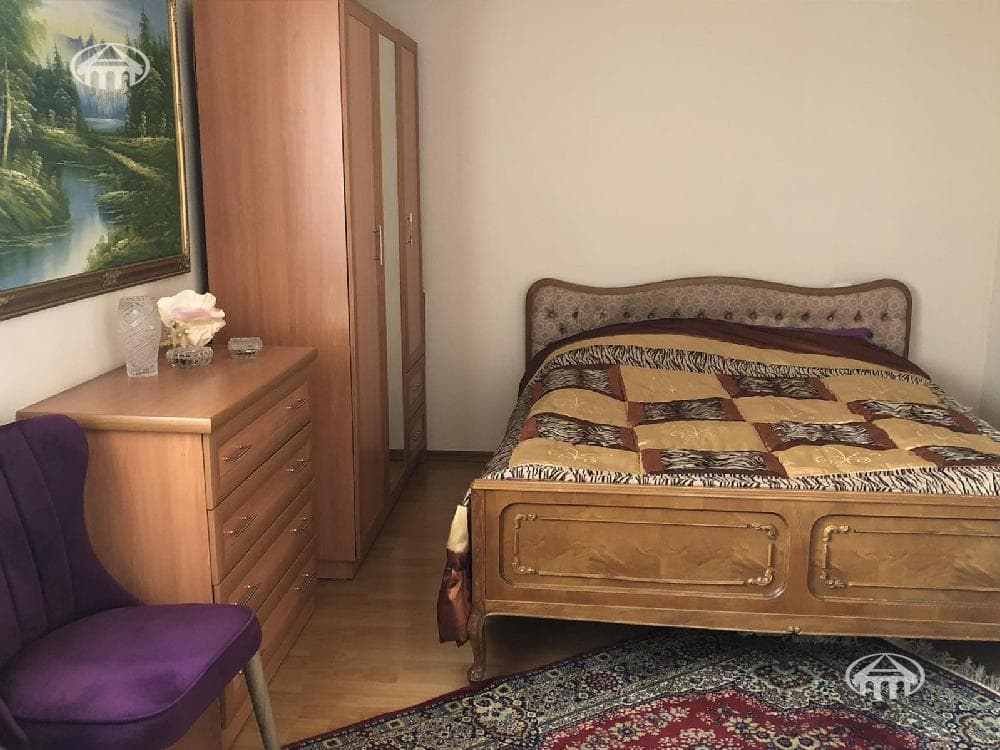 Բնակարան · 4 սեն. · 132 մ² · Կենտրոն