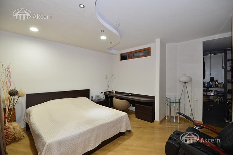 Офис · 285 м² · Кентрон