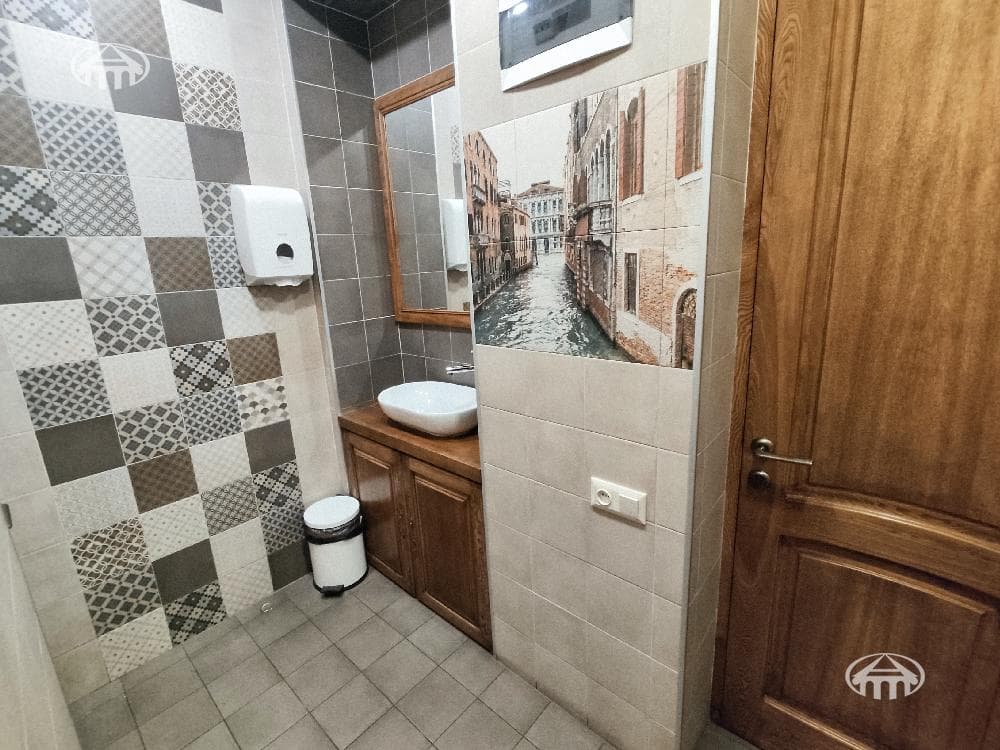 Ресторан · 100 м² · Арабкир