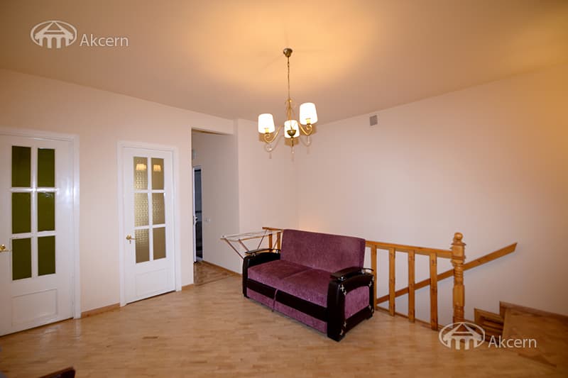 House · 5 rooms · 259 m² · Arabkir — photo 28 / 46