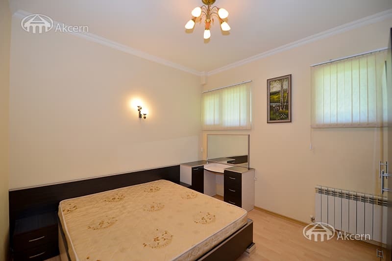 Квартира · 3 комн. · 140 м² · Арабкир