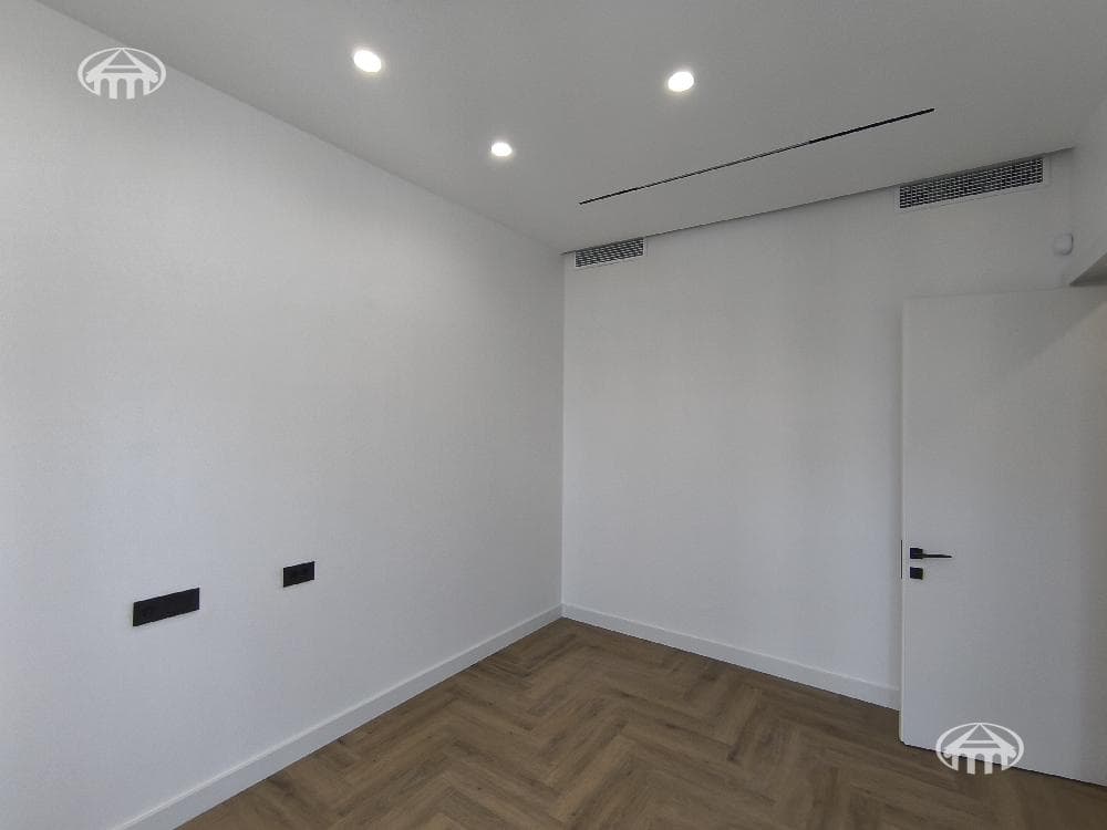 Apartment · 6 rooms · 352 m² · Arabkir