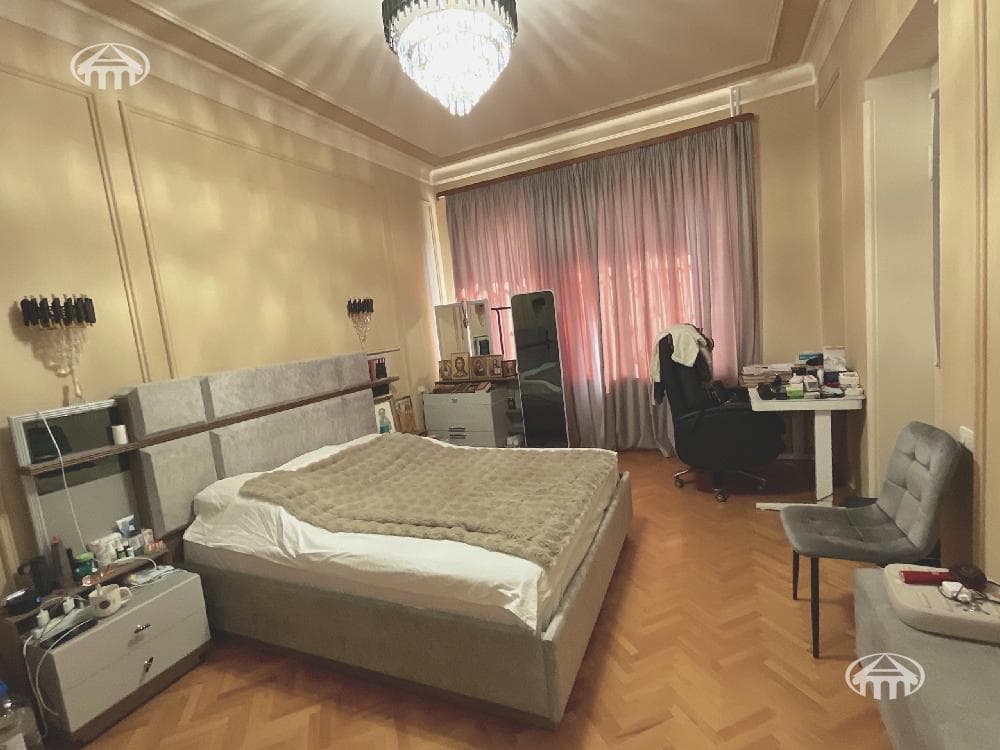 Mansion · 9 rooms · 680 m² · Arabkir — photo 16 / 47