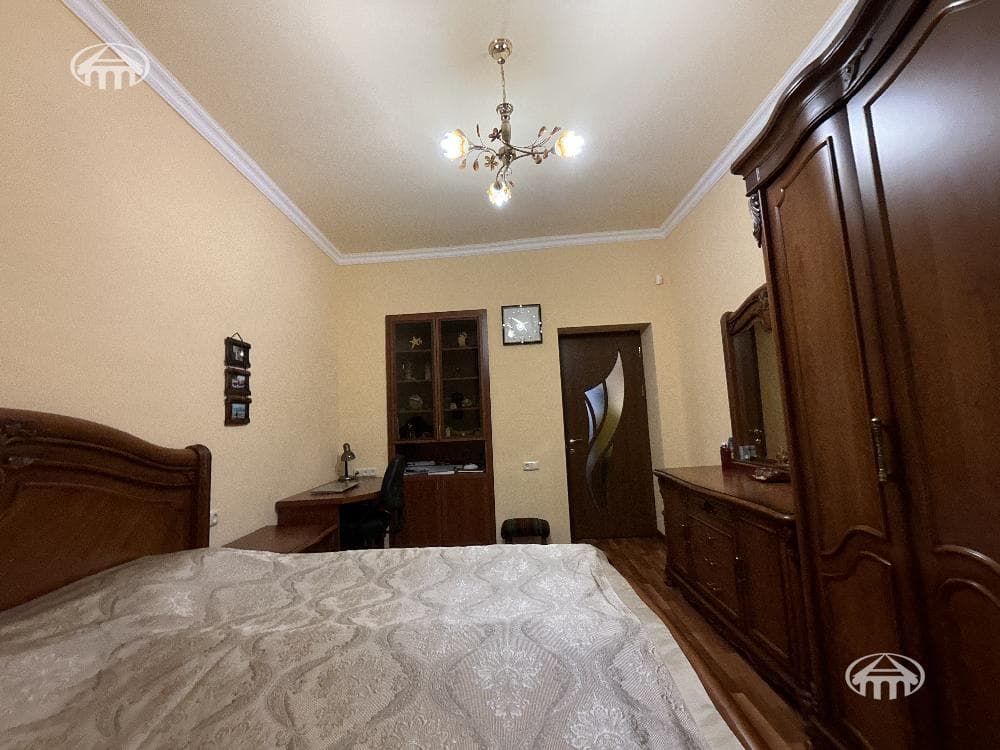 Առանձնատուն · 6 սեն. · 232 մ² · Նորք-Մարաշ