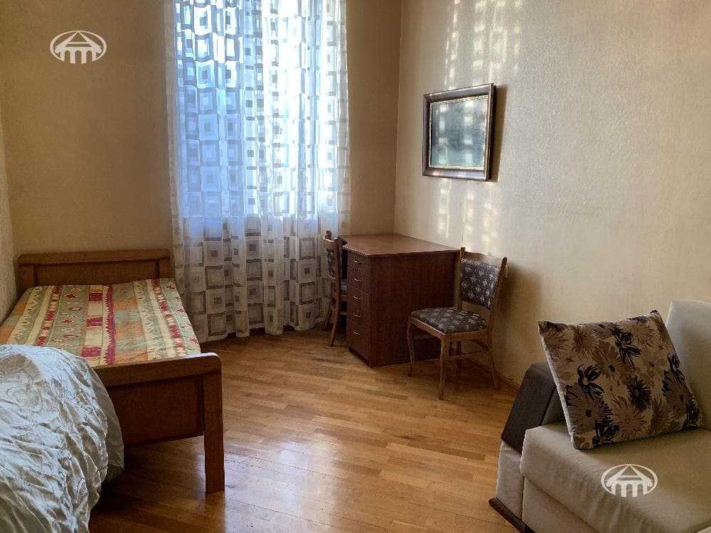 Квартира · 3 комн. · 80 м² · Кентрон