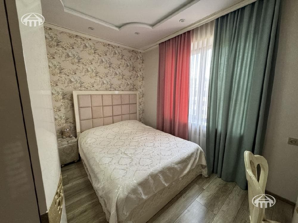 Квартира · 4 комн. · 107 м² · Кентрон