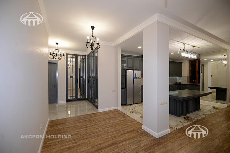 Квартира · 4 комн. · 151 м² · Кентрон