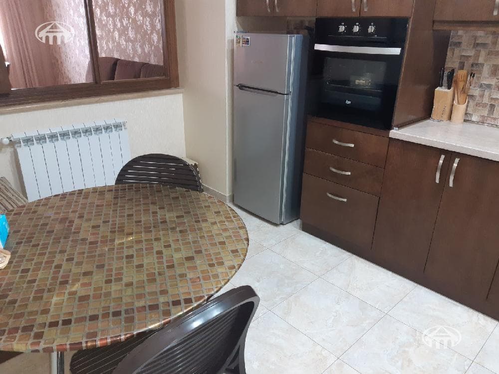 Բնակարան · 2 սեն. · 102 մ² · Կենտրոն