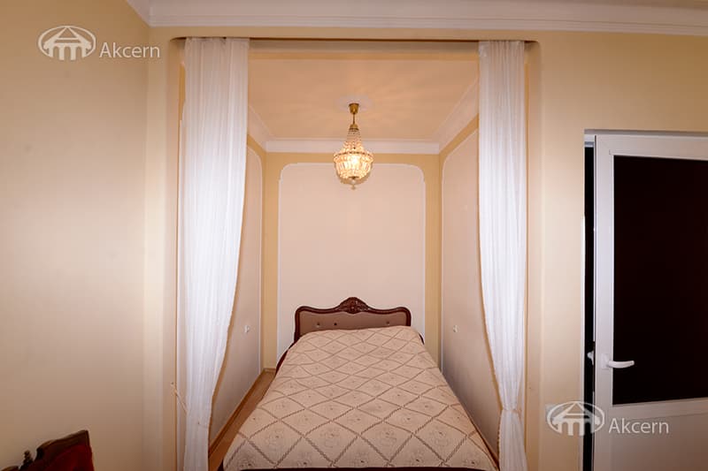 Квартира · 2 комн. · 65 м² · Арабкир